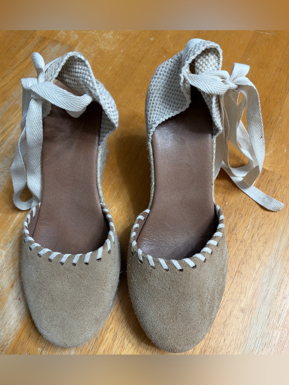 Picon 3.5” Wedge Sandals Size 6.5 Beige Suede Espadrille Ankle Wrap.